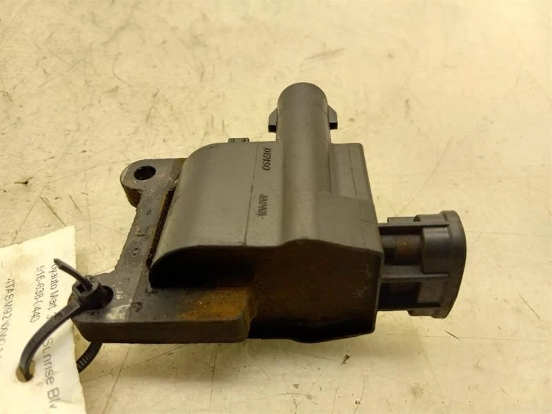 97 98 99 00 TOYOTA TACOMA BOBINA DE ENCENDIDO DE 4 CILINDROS 90080-19007 Foto 2 de 4
