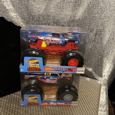 Two Hot Wheels Monster Trucks Rodger Dodger & Big Foot 1/64 w/ Crushed Diecast