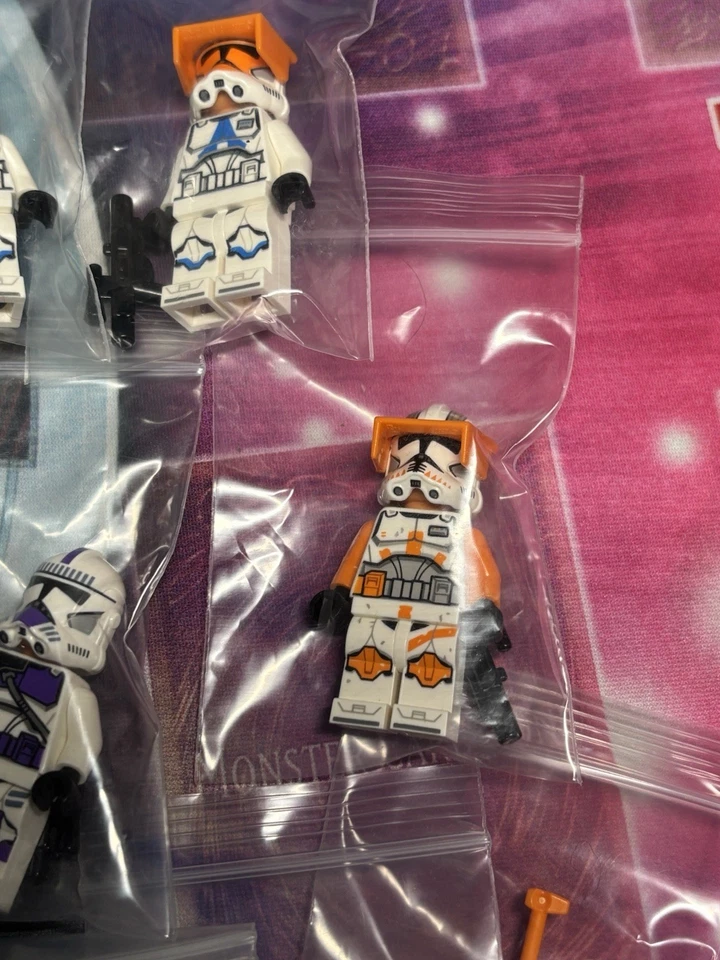 Lego Star Wars Clone Trooper Army 501st 332sn 212th 187th ComCody  Lot Of 39 - Image 4 of 4