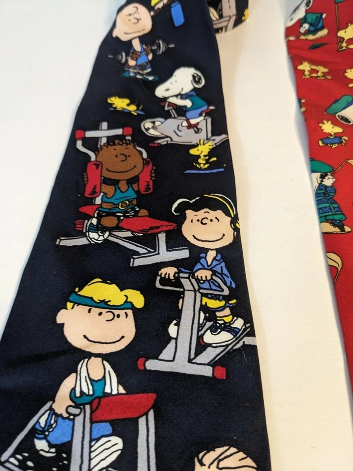 Corbatas de golf Peanuts Snoopy And Friends de colección paquete de 2 usadas en excelente estado Foto 3 de 4