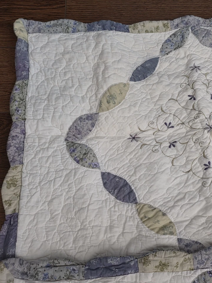 Fundas de almohada estándar Garnet Hill Home Classics 2 ciruelas huerto acolchadas orgánicas Foto 3 de 4