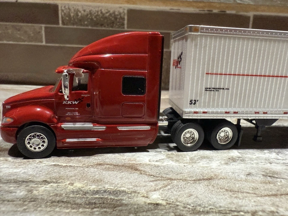 Tonkin International Prostar SEMIR TRACTOR / tractor KKW 53’ REMOLQUE (1/87) Foto 3 de 4