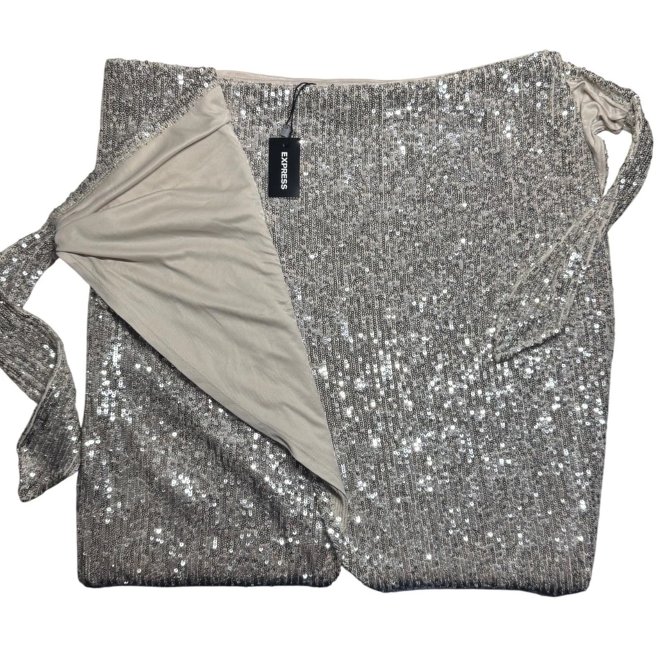 Minifalda Express NUEVA CON ETIQUETAS Grande Plateada Champagne Lentejuelas Elástica Fiesta Festiva Foto 2 de 4