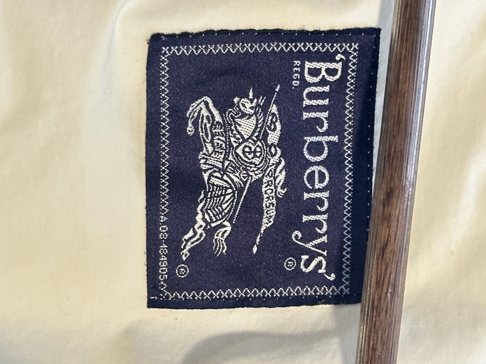 Chaqueta bomber Burberry para hombre (blanco roto, color crema) Foto 2 de 3