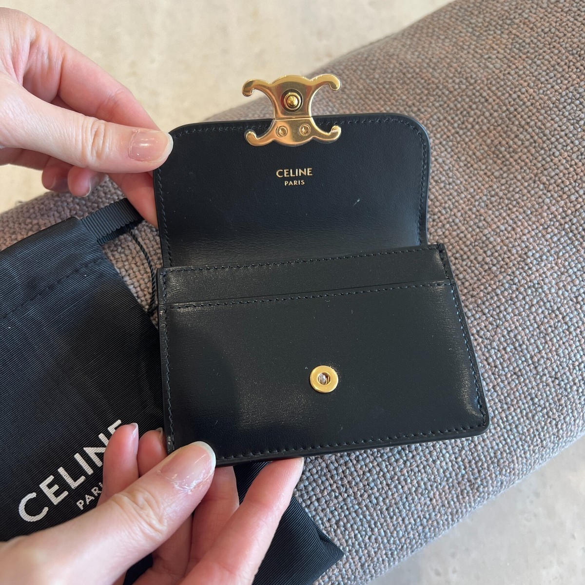 Celine Card Holder with Flap in Shiny Calfskin Black / 100