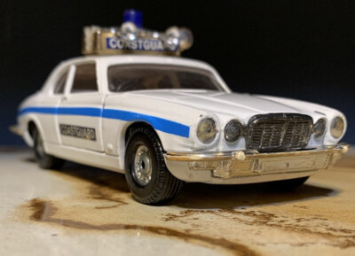 ミニカー corgi police jaguar xj12c coast guard Vintage Original Corgi 414 Jaguar XJ12C Coast Guard Car