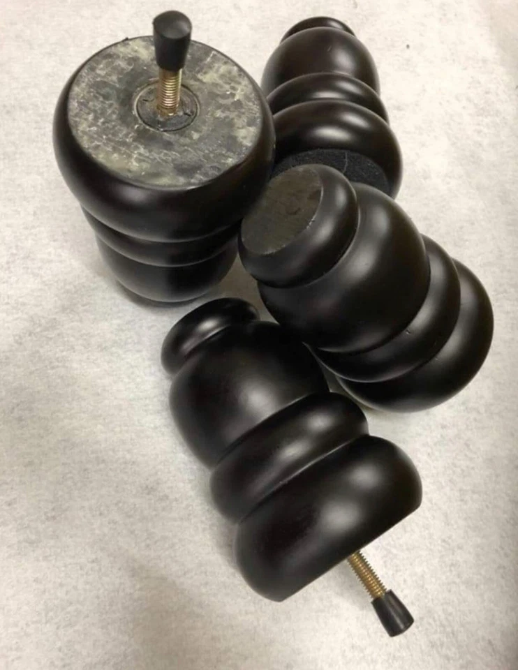 Chesterfield Footstool/coffee table, Pouffe 50 Width x 101 Length in Cm - Image 3 of 3