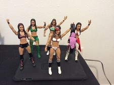 WWE NIKKI & BRIE BELLA LOOSE FIGURE LOT BATTLEPACK 38 GREEN 43 WHITE COMPLETE!!