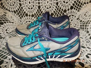 brooks dyad 8 womens 2019