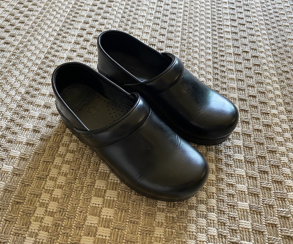 DANSKO 37 / 6.5 - 7 Professional Black Cabrio Leather Clogs Slip