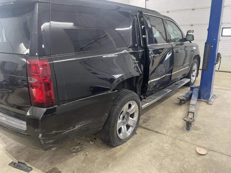 Conjunto hidráulico ABS usado se adapta a: Chevrolet Suburban 1500 2019 montaje 4 ruedas Foto 3 de 4