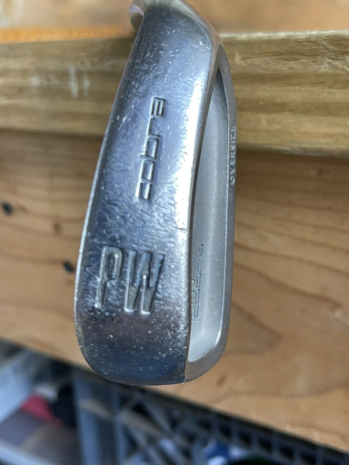 Club de golf King Cobra Senior cuña de lanzamiento de gran tamaño varilla de grafito diestro diestro Foto 2 de 4