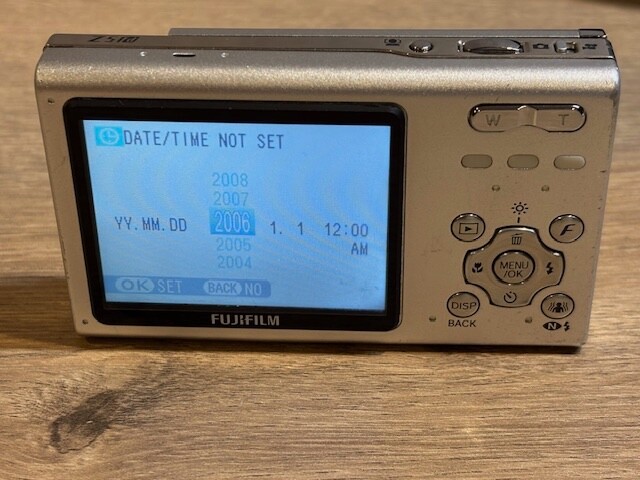 Fujifilm FinePix Z5fd Silver 6.3MP Compact Digital Camera