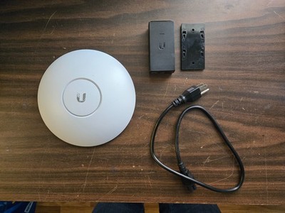 Ubiquiti UniFi AP AC LR Wireless Access Point + PoE Injector