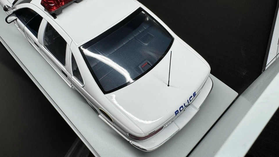 UT Models 1/18 1996 Chevy Caprice 9C1 Cheyenne Wyoming Police - Image 4 of 4