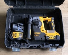 DeWalt DCH273 SDS+ Hammer Drill +5.0Ah Battery,  Charger And Case 