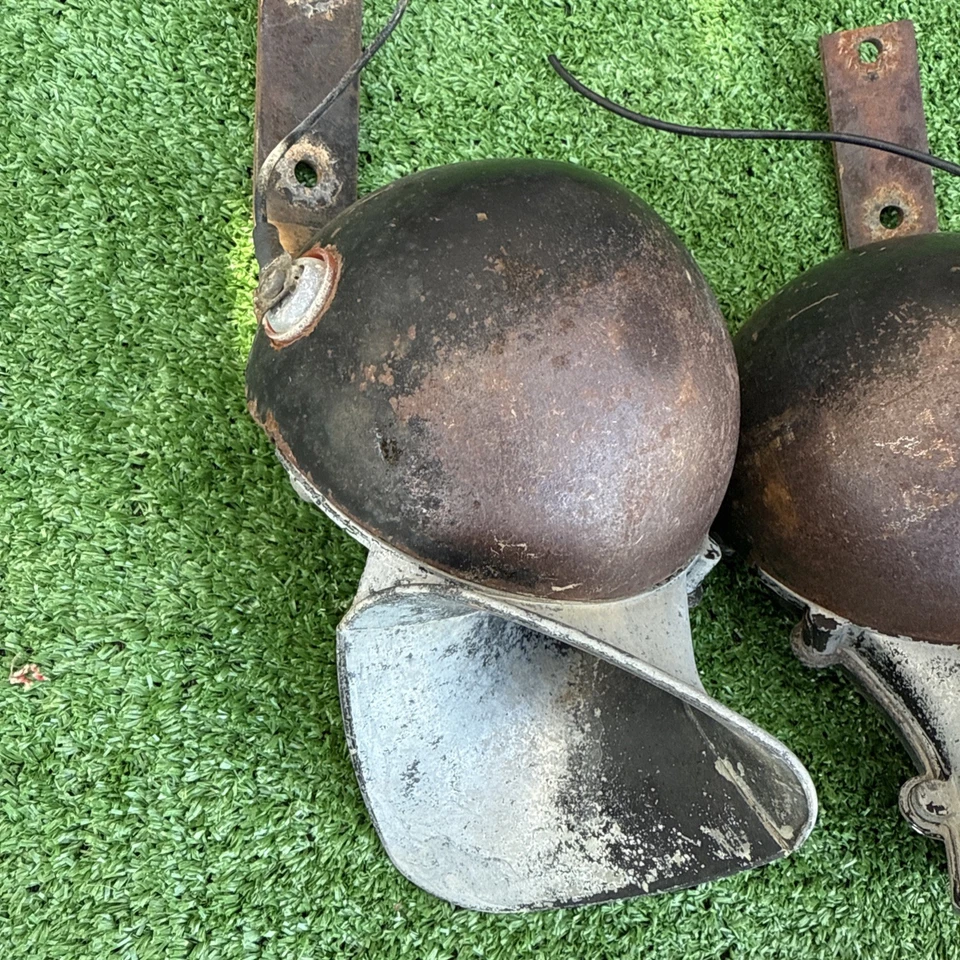 1955-1956 Chevy BelAir Nomad Horns Hi Lo Oldsmobile 88 98 Buick OEM 150 210 1957 - Image 2 of 4