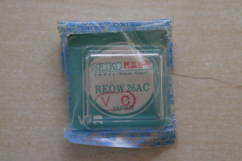 Genuine NOS Seiko Watch Crystals - Various shapes & sizes 5 of 23 - Picture 63 of 65