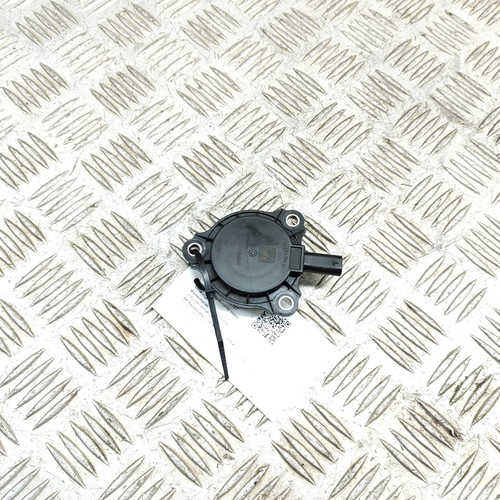 Mercedes-Benz CLA C117 1.6Benzin 90kw Nockenwellenversteller Magnet A2761560790 2018