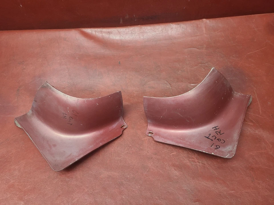 Continental 1961 luz trasera maletero guardabarros cuarto panel de extensión par C1VB57423A Foto 2 de 4