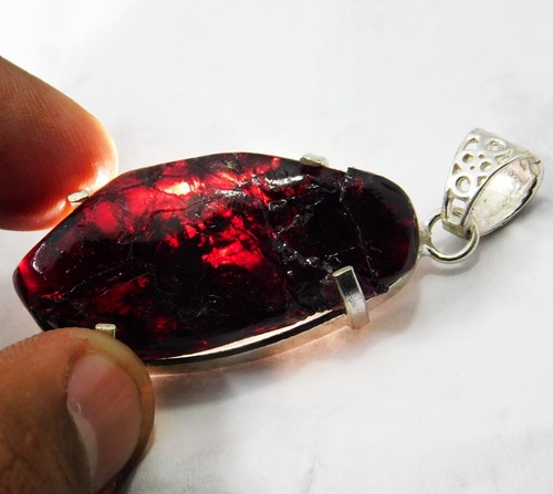 Natural 95.50 Ct Awessom!! Red Painite Rough Pendant Loose Gemstone Certified - Foto 2 di 4