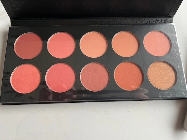 BH Cosmetics Essential 10 Color Bronzer/Blush Contour Palette w/Brush NEW - Image 2 of 4