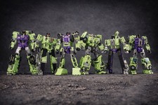 MECHA INVASIONE GIGANTE LEGION DEVASTATOR COLORE VERDE G1 set completo di 6