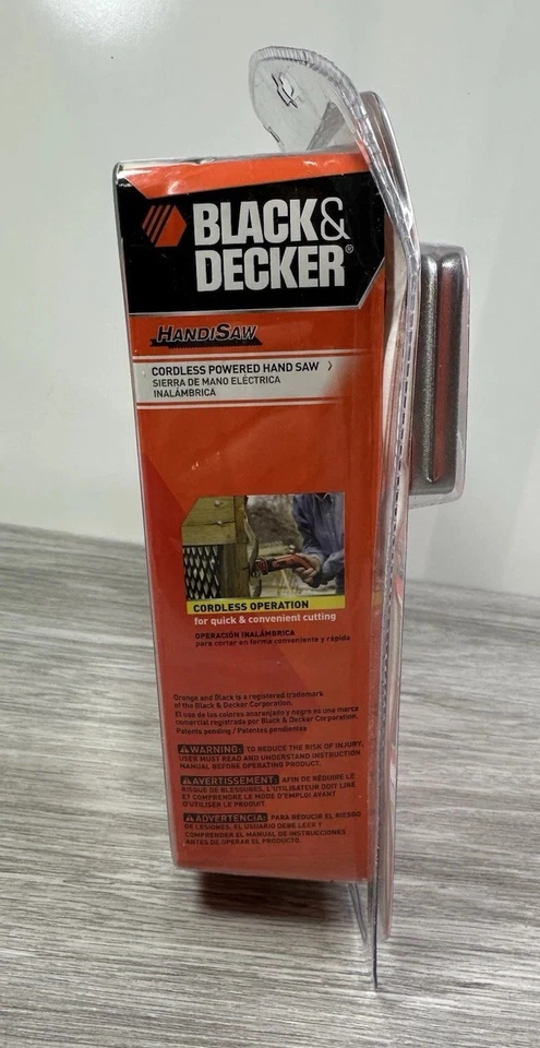 NEW Black & Decker Handisaw CHS6000 Cordless Powered Hand Saw FACTORY SEALED  - Image 3 of 4