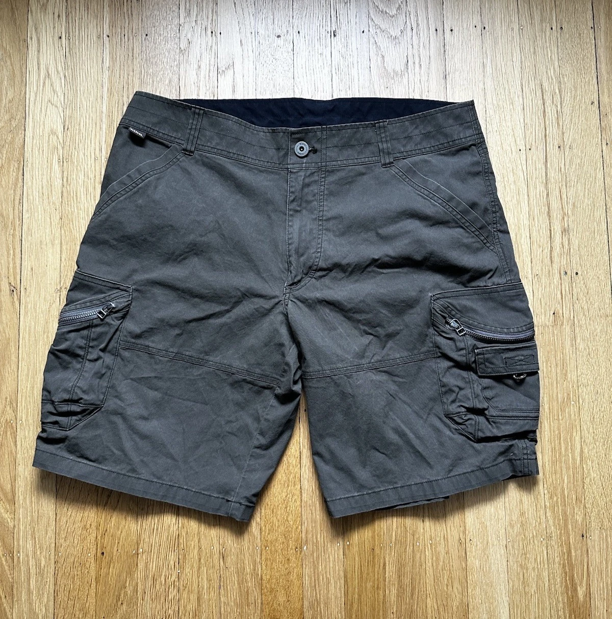 Kuhl Cargo Shorts Mens 35” Ambush Vintage Patina Dye Cargo Green Olive Hiking