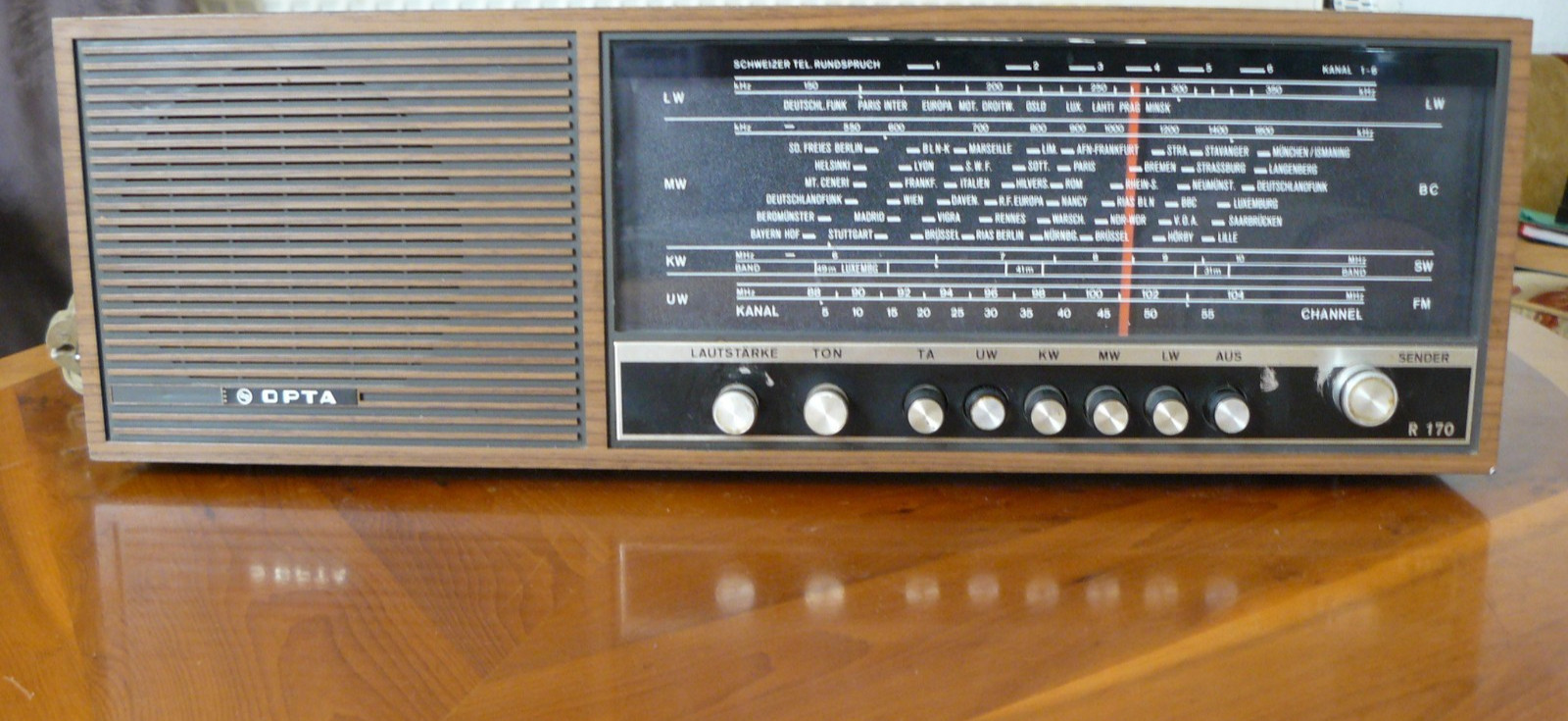 Radio Loewe Opta R 170 Vintage