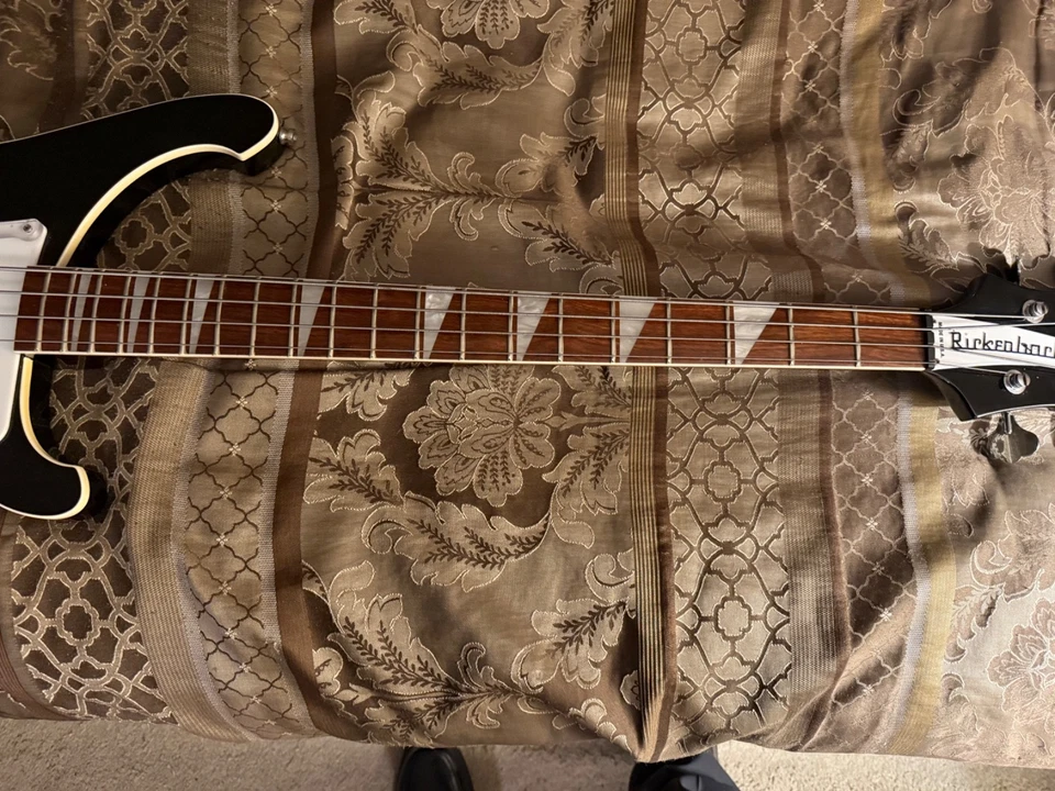 Bajo electrónico de 4 cuerdas Rickenbacker 4003JG Jetglo de arce de cuerpo sólido - negro Foto 4 de 4