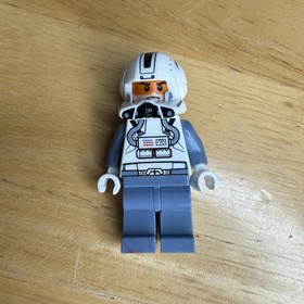 LEGO Star Wars Clone Trooper Pilot Sand Blue Arms Phase 2 Minifigure SW0266 Read