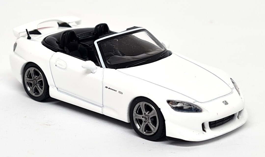 TSM 1/64 - Honda S2000 Type S AP2 Grand Prix White RHD 349 Diecast