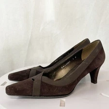 Stuart Weitzman Womens 7M Brown Genuine Suede Leather Expo Pump Kitten Heel