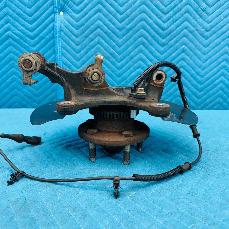 Ford Mustang GT 2005-2009 nudillo de dirección delantero izquierdo OEM 5R333108 Foto 4 de 4