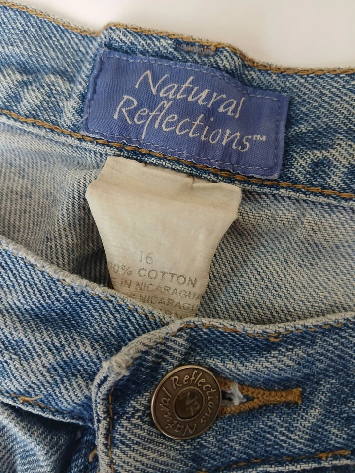 Women's 16 Denim Shorts Natural Reflections - Image 3 of 4