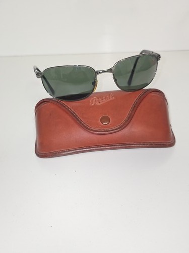 Persol Sonnenbrille mit Persol Lederetui, elegante Fassung, gebraucht