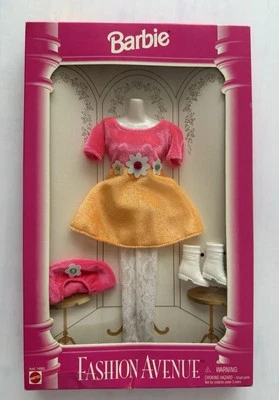 Barbie 1995, Fashion Avenue et Fashion Avenue Deluxe Fabriqué en Chine NRFB - Photo 1/3
