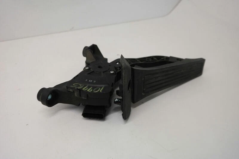 Pedal acelerador de gasolina Kia Optima 2014  Foto 2 de 4