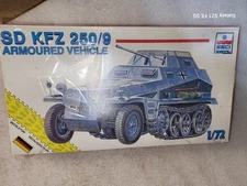 ESCI German Sd Kfz 250/9 Armored Vehicle Model Kit 1/72 #8371