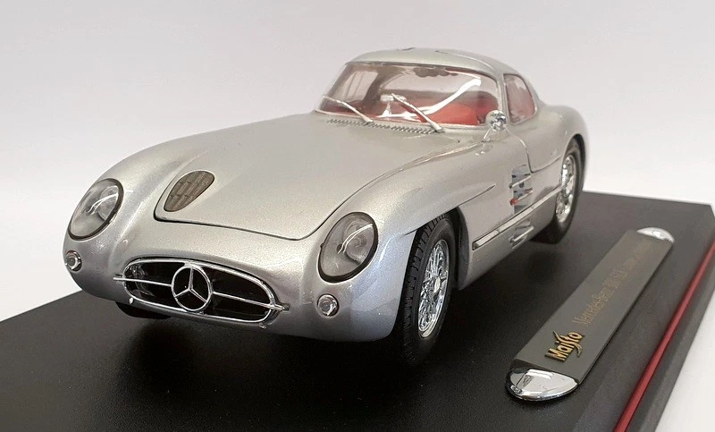 Maisto 1/18 Scale - 36898 Mercedes Benz 300 SLR Coupe Uhlenhaut - Photo 2/4