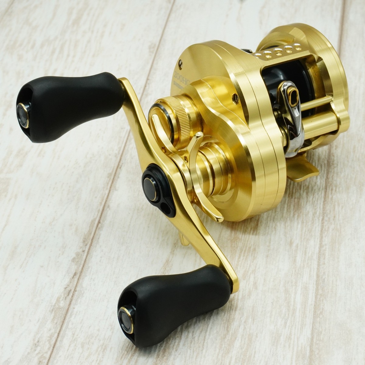 Shimano 21 CALCUTTA CONQUEST 200HG Bait Casting Fishing Reel