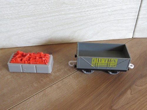 VTG 10 PC Thomas Train Trackmaster Cargo Lot Pull Back Percy Fireworks Smelt SEE - Picture 23 of 24