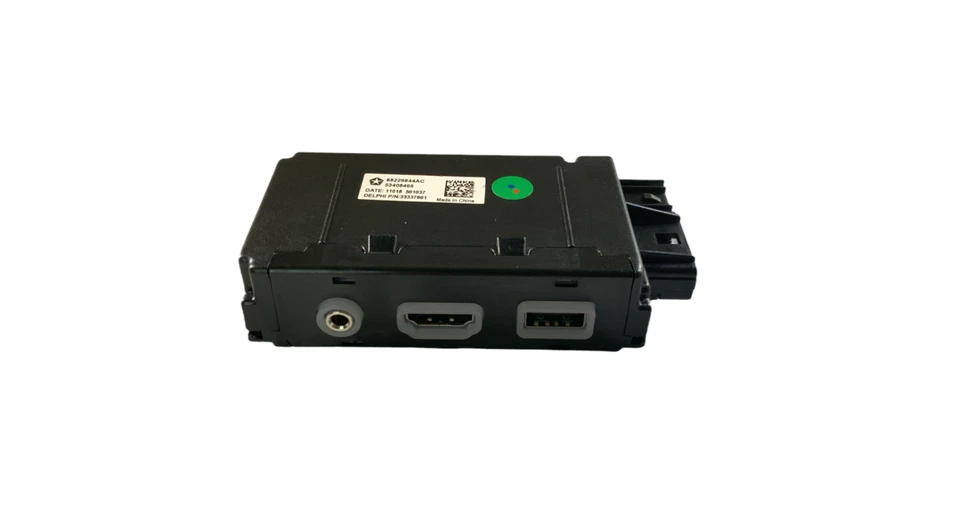 USB Connector Terminal-VIN: 7 Mopar 68229844AC fits 2017-2021 Chrysler Pacifica - Image 3 of 3