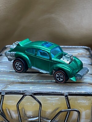 Hot Wheels Evil Weevil グリーン Series 3 Redline Hot Wheels EVIL WEEVIL & BUTTON Abolutely Gorgeous GREEN