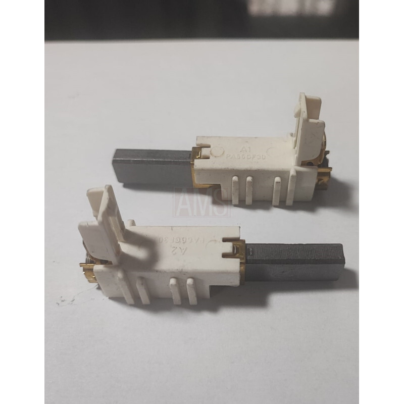 Charbons ATOME EQ113 entretien et rénovation moteur Alligator 2