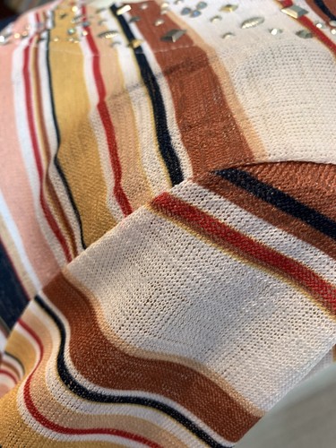 ONQUE Casual M Knit Top Stripe Lightweight Split neck Beading NEW w TAGS ($38) - Picture 9 of 12