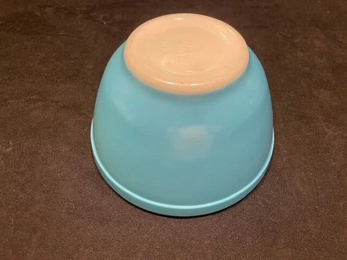 Primary Colors Blue 401 PYREX Bowl. #401
