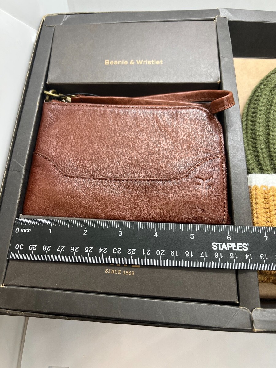 Frye Gift Set - Wristlet & Fatigue Color Block Beanie Cognac  display picture 1