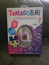 Bandai Tamagotchi Original Gen 1 - Sakura Digital/ Virtual Pet